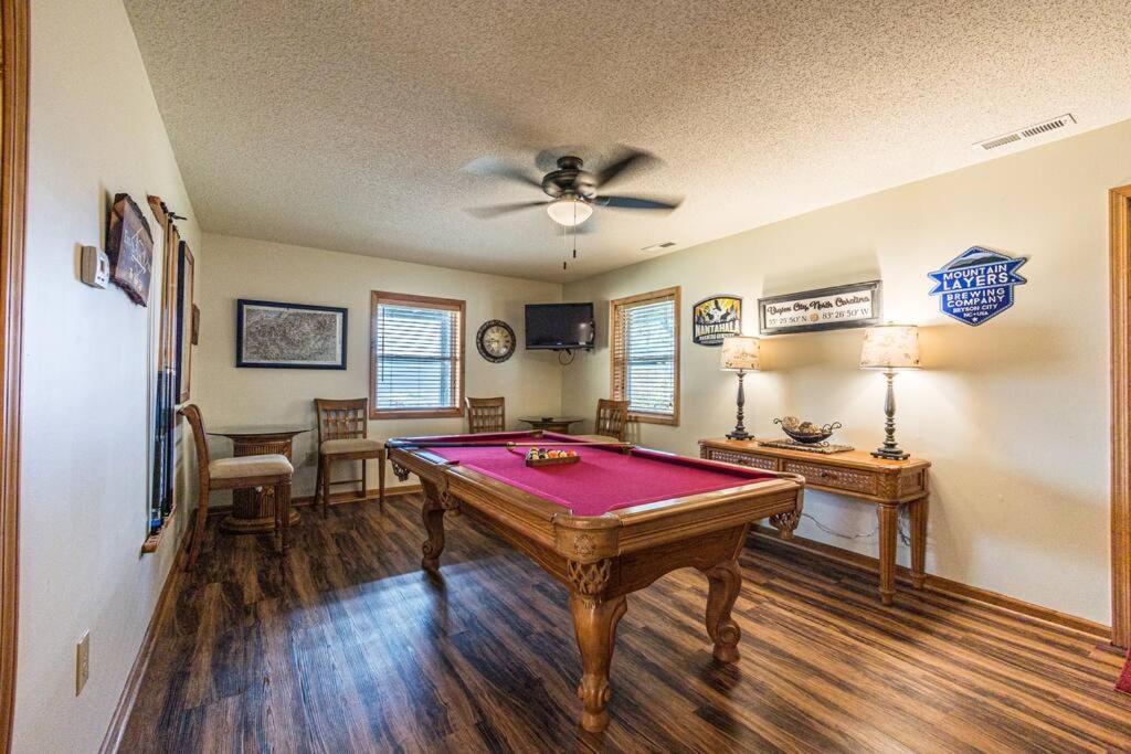 Stunning Mtn. Views! 4Br With All The Amenities! - Vista Vibes- Bryson City Ngoại thất bức ảnh